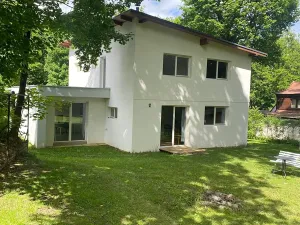 Prodej rodinného domu, Dolní Břežany, U Lesa, 160 m2