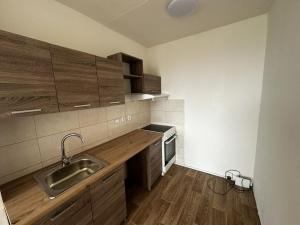 Pronájem bytu 2+kk, Praha - Háje, Kupeckého, 46 m2