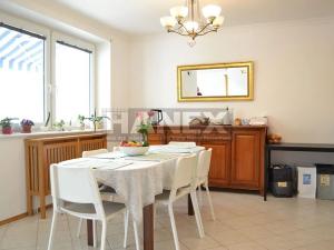 Pronájem rodinného domu, Horoměřice, V Zahradách, 240 m2