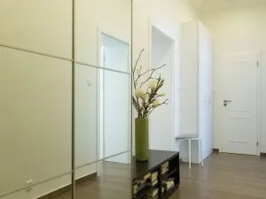 Prodej bytu 3+kk, Karlovy Vary, nábřeží Jana Palacha, 65 m2