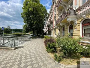 Prodej bytu 3+kk, Karlovy Vary, nábřeží Jana Palacha, 65 m2
