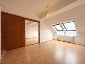 Pronájem bytu 3+1, Praha - Smíchov, Lidická, 93 m2