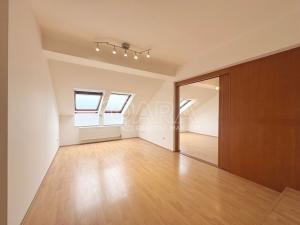 Pronájem bytu 3+1, Praha - Smíchov, Lidická, 93 m2