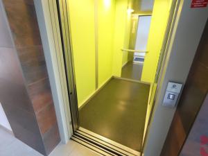 Pronájem bytu 2+kk, Praha - Kobylisy, Slancova, 45 m2