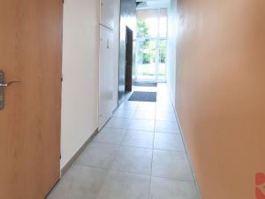 Pronájem bytu 2+kk, Praha - Kobylisy, Slancova, 45 m2