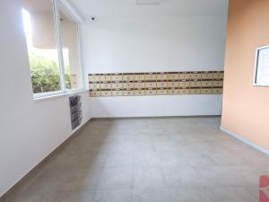 Pronájem bytu 2+kk, Praha - Kobylisy, Slancova, 45 m2