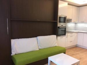 Pronájem bytu 1+kk, Praha - Stodůlky, Mukařovského, 27 m2