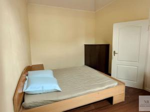 Prodej bytu 4+1, Karlovy Vary, Bulharská, 125 m2