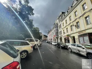 Prodej bytu 4+1, Karlovy Vary, Bulharská, 125 m2