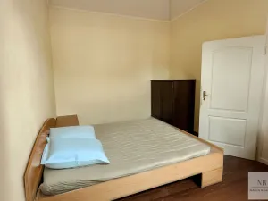 Prodej bytu 4+1, Karlovy Vary, Bulharská, 125 m2