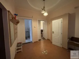 Prodej bytu 4+1, Karlovy Vary, Bulharská, 125 m2