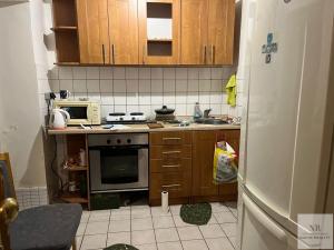 Pronájem bytu 2+1, Karlovy Vary, Pod Jelením skokem, 42 m2