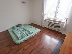Pronájem bytu 2+1, Praha - Záběhlice, Trenčínská, 56 m2