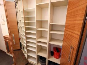 Pronájem bytu 2+1, Praha - Záběhlice, Trenčínská, 56 m2