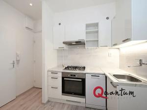 Pronájem bytu 2+1, Praha - Žižkov, Rečkova, 59 m2