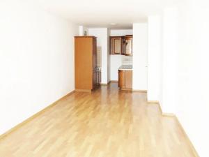 Pronájem bytu 2+kk, Praha - Hlubočepy, Voskovcova, 46 m2
