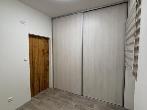 Pronájem bytu 2+kk, Chlumec nad Cidlinou, Klicperovo náměstí, 45 m2