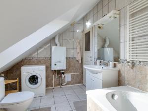 Pronájem bytu 2+kk, Praha - Libeň, Na žertvách, 69 m2