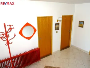 Prodej rodinného domu, Petrohrad, 151 m2