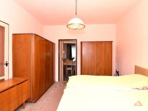 Prodej bytu 3+1, Louny, 28. října, 58 m2