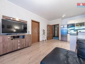 Prodej bytu 2+kk, Praha - Dolní Měcholupy, Kardausova, 52 m2