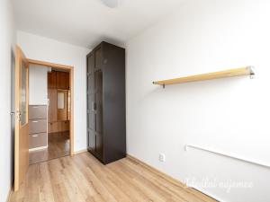 Pronájem bytu 3+kk, Praha - Bohnice, Vratislavská, 56 m2