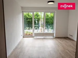 Pronájem bytu 1+kk, Otrokovice, Komenského, 33 m2