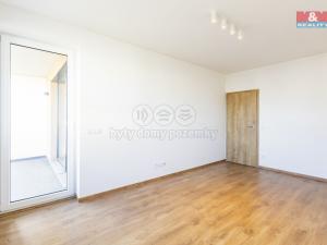 Pronájem bytu 2+kk, Hradec Králové - Nový Hradec Králové, Antonína Petrofa, 57 m2