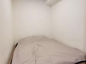 Pronájem bytu 1+kk, Praha - Strašnice, Krabošická, 25 m2