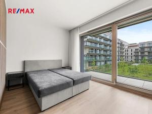 Pronájem bytu 1+kk, Praha - Žižkov, Malešická, 47 m2