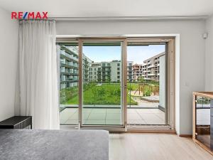 Pronájem bytu 1+kk, Praha - Žižkov, Malešická, 47 m2