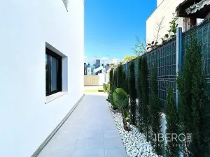 Prodej rodinného domu, Guardamar del Segura, Španělsko, 180 m2