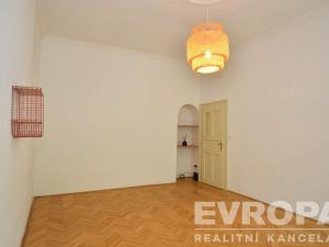 Pronájem bytu 2+1, Praha - Vinohrady, Jagellonská, 64 m2