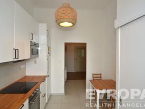 Pronájem bytu 2+1, Praha - Vinohrady, Jagellonská, 64 m2