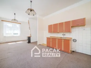 Prodej výrobních prostor, Tršice, 1000 m2