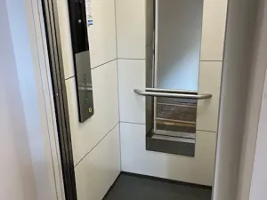 Pronájem bytu 2+kk, Praha - Karlín, Pernerova, 46 m2