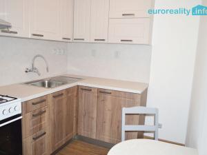 Pronájem bytu 1+kk, Kladno, Norská, 33 m2