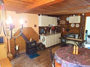 Prodej chaty, Mirošovice, Na Vrchách, 50 m2