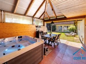 Prodej ubytování, Černovice - Svatava, 140 m2
