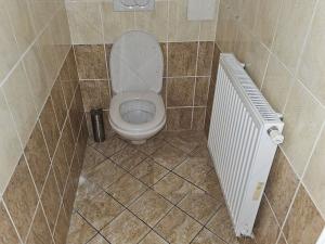 Pronájem obchodního prostoru, Mariánské Lázně, Hlavní třída, 57 m2