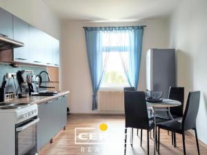 Prodej vícegeneračního domu, Žatec, Chomutovská, 300 m2
