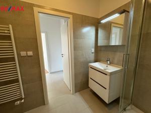 Pronájem bytu 2+kk, Hradec Králové - Moravské Předměstí, Štefánikova, 44 m2