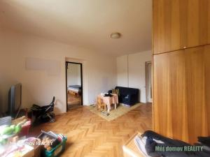 Prodej vícegeneračního domu, Praha - Horní Počernice, Votuzská, 167 m2