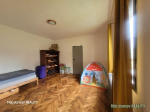 Prodej vícegeneračního domu, Praha - Horní Počernice, Votuzská, 167 m2