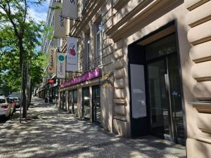 Pronájem obchodního prostoru, Praha - Radlice, Radlická, 300 m2
