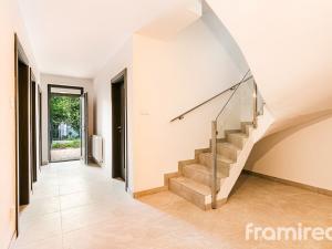 Prodej rodinného domu, Holubice, 179 m2