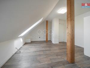 Pronájem bytu 3+1, Radonice, Růžičkova, 92 m2