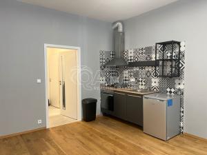 Pronájem bytu 1+kk, Praha - Holešovice, Pplk. Sochora, 25 m2