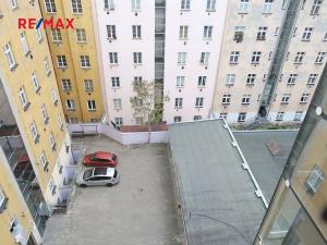 Pronájem bytu 1+kk, Praha - Žižkov, Buchovcova, 32 m2