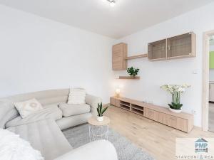 Prodej bytu 2+1, Velké Opatovice, nám. Míru, 63 m2